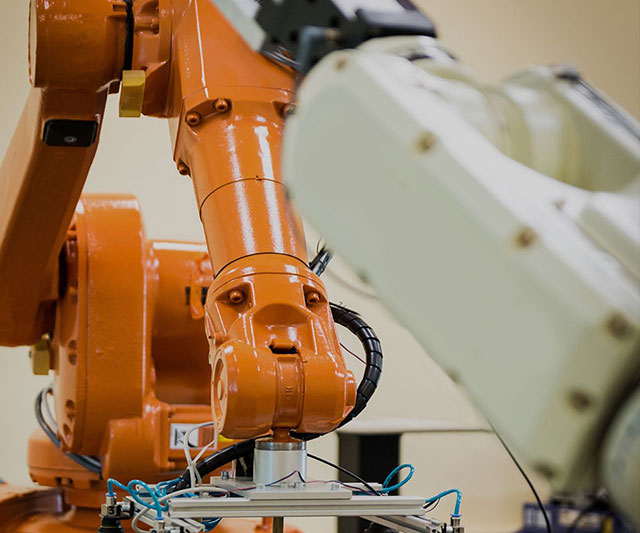 Braccio robotizzato in azione